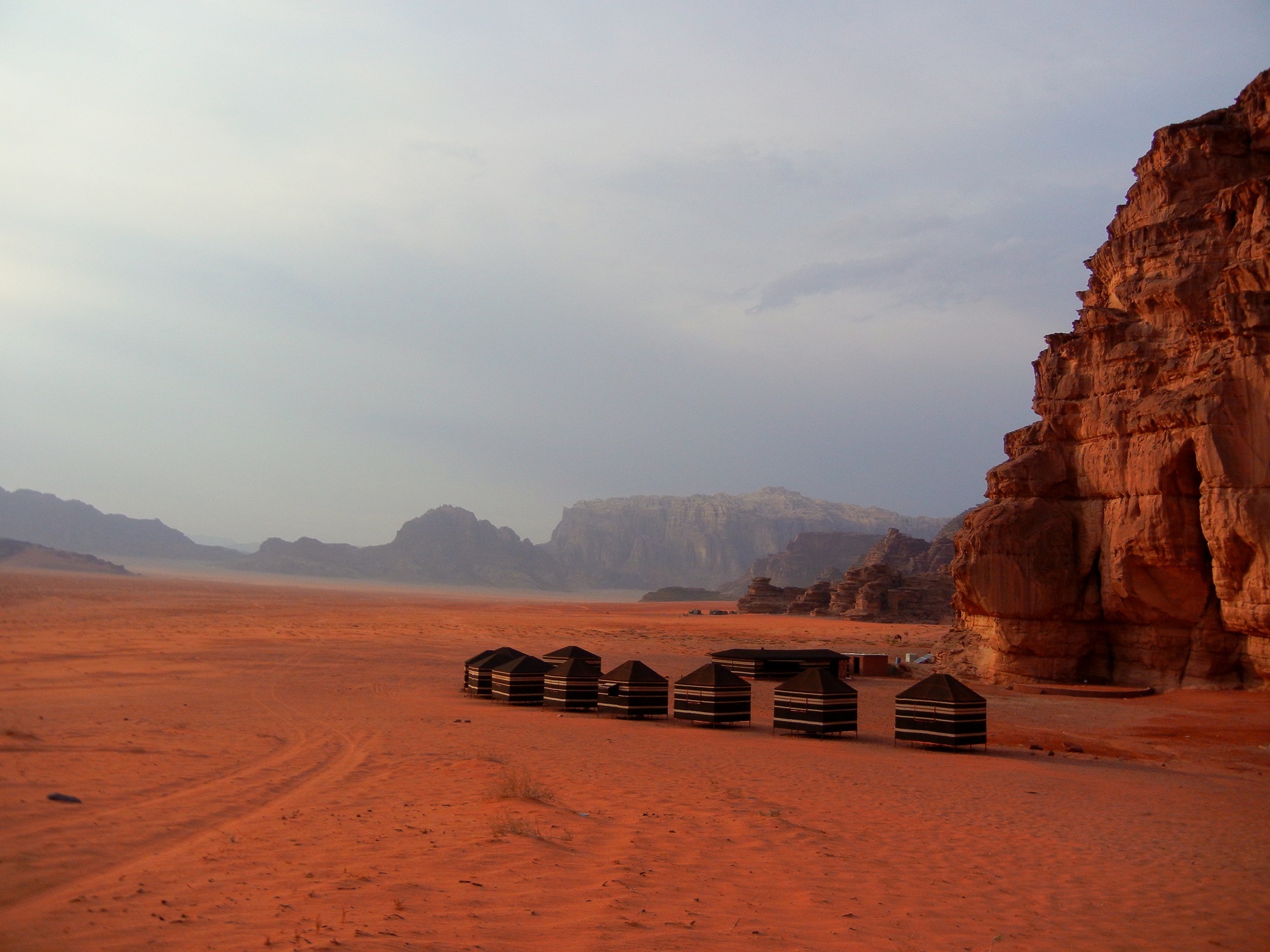 Jordánsko - Red desert camp (Wadi Rum)